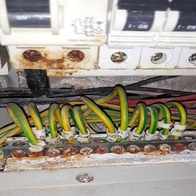 W 4. Interfloor Leak Into Electrical Switch Board